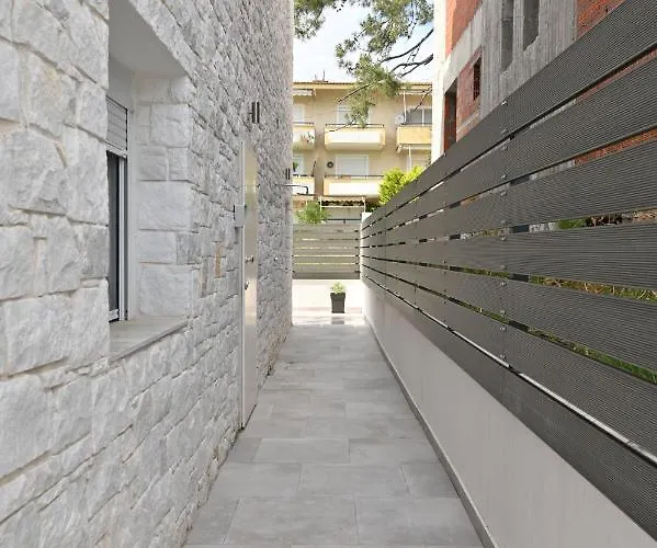 White Coral Luxury Nea Kallikrateia
